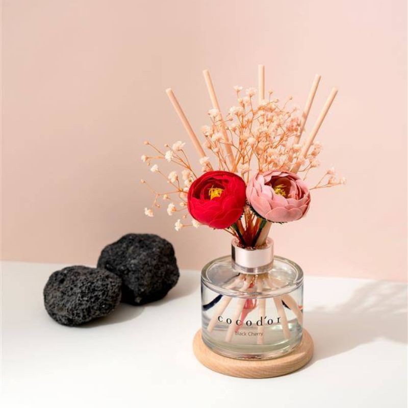 Dyfuzor zapachowy z patyczkami i kwiatami 200 ml Cocodor - Flower Camellia White Musk