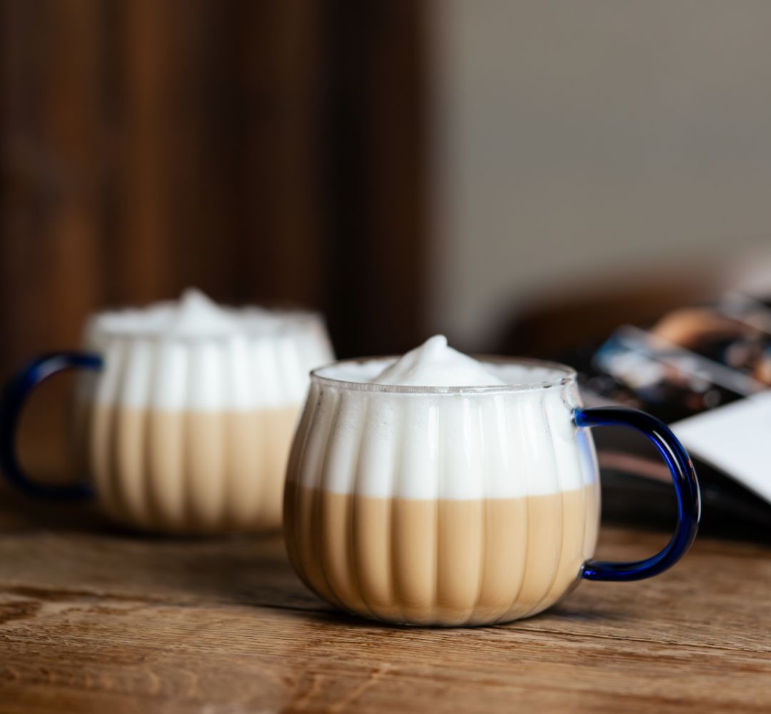 Komplet 2 szklanek żaroodpornych niebieskie ucho 350 ml Vialli Design – Tulip