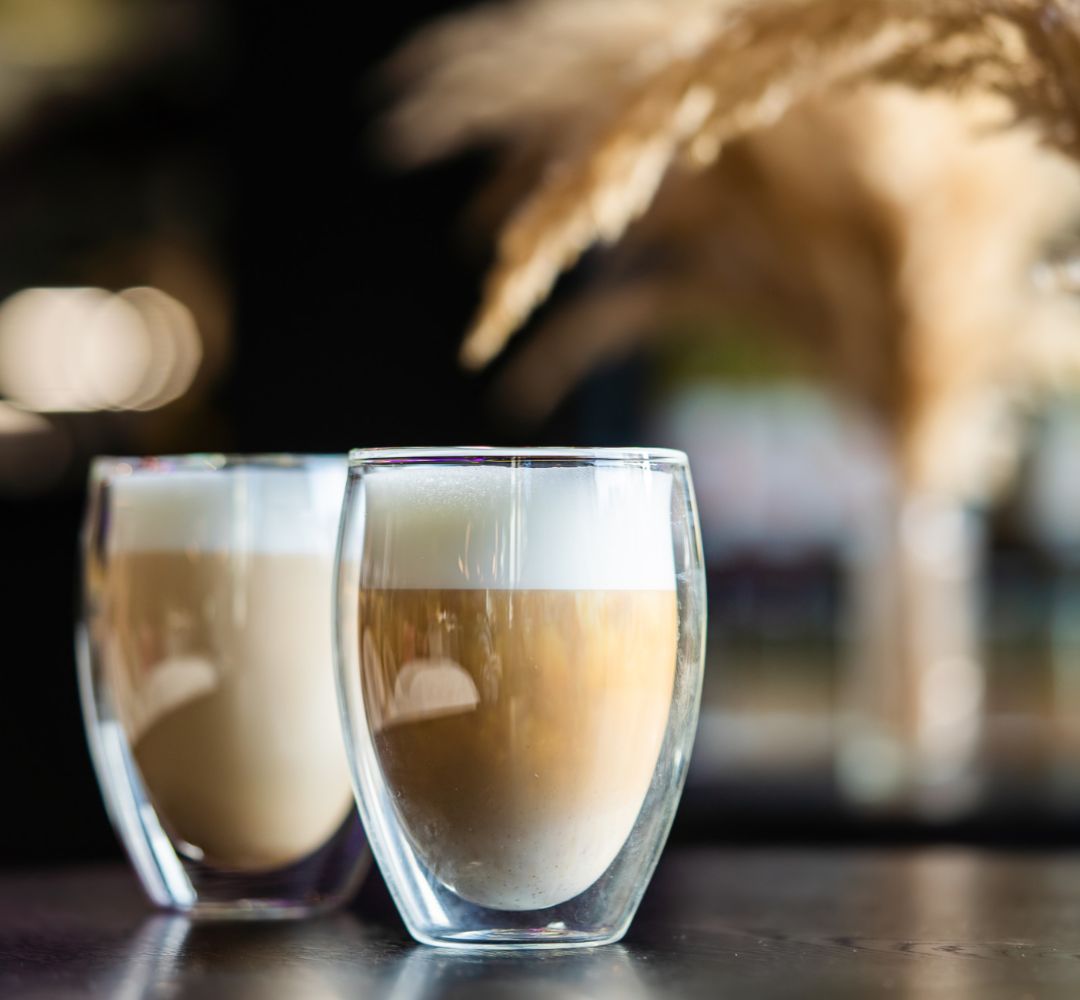Komplet 2 szklanek żaroodpornych z podwójną ścianką 360 ml Vialli Design - Noa - obrazek 2